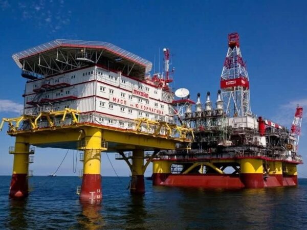 Новини України - На Каспії знову уражено нафтові платформи - ЗМІ