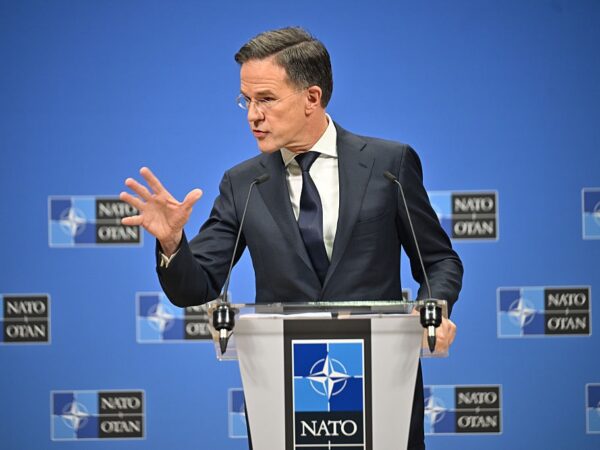 Новини України - НАТО обговорюватиме окремі пункти мирної угоди щодо України