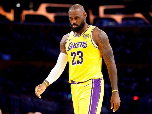 Новини спорту - НБА: унікальна серія Леброна Джеймса добігла кінця