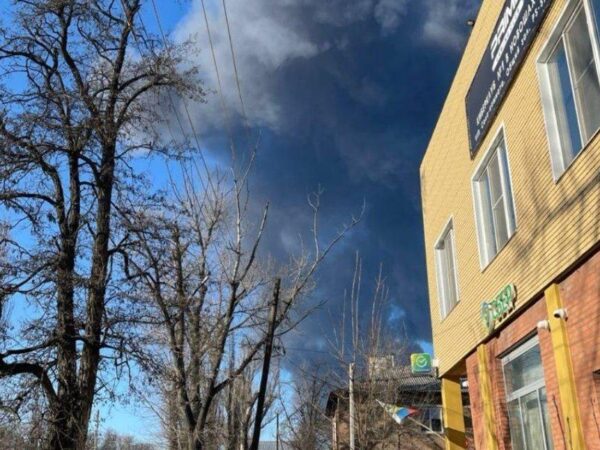 Новини світу - Новошахтинський НПЗ загорівся після "10 вибухів"