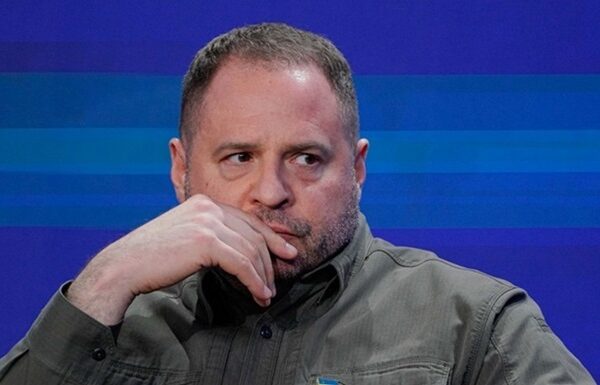 Новини України - Офіс президента звільнив радників Єрмака - ЗМІ