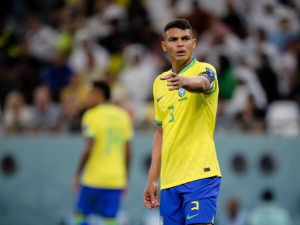 Новини спорту - Офіційно: Тьяго Сілва знову гратиме в Європі