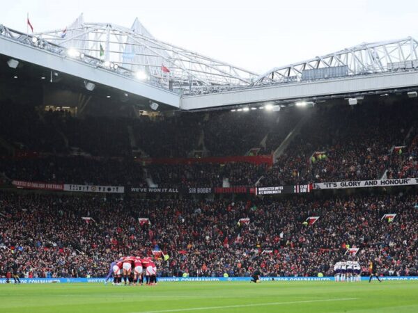 Новини спорту - Олд-Траффорд зазнає змін: стадіон модернізують відповідно до правил УЄФА