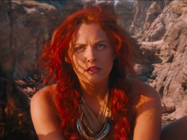 Новини культури - Онука Елвіса Преслі є біологічною матір'ю сина Джона Траволти - ЗМІ