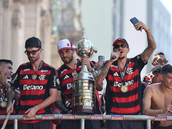 Новини спорту - Парад чемпіонів клубу Фламенго завершився курйозом