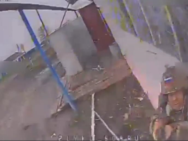 Новини України - Прикордонники показали "вибухову" роботу дронів по окупантах