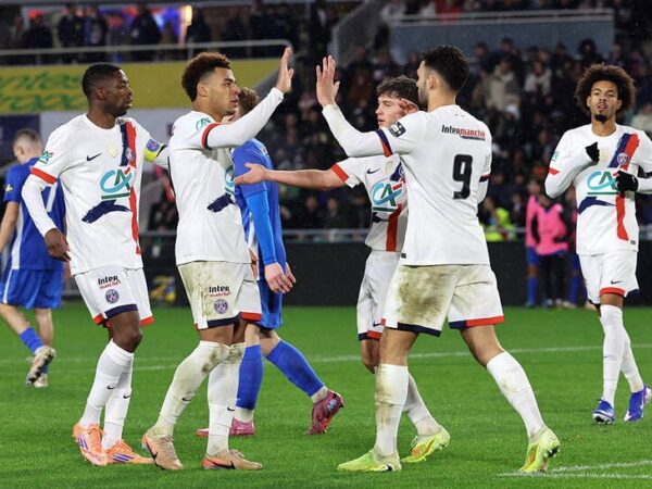 Новини спорту - ПСЖ із Забарним легко впорався з аутсайдером у Кубку Франції