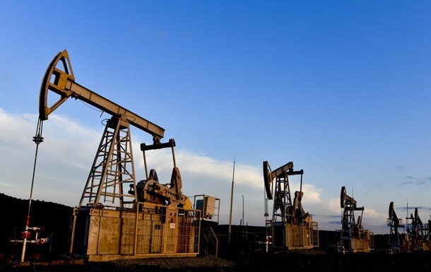 Новини світу - Рекордні падіння поставок нафти б'ють по бюджету РФ - ЗМІ