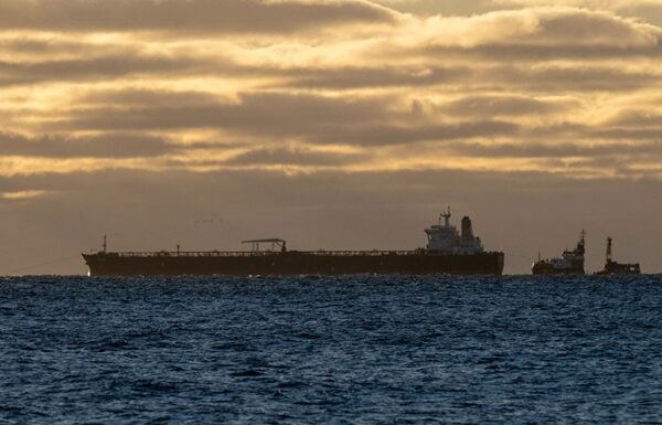 Новини світу - РФ і В’єтнам придумали схему для обходу цінової стелі на нафту - розвідка