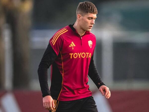 Новини спорту - Рома ризикує залишитися без Довбика на матч із Ювентусом