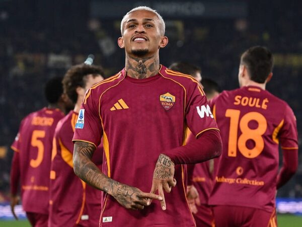 Новини спорту - Рома впоралася без Довбика, мінімально здолавши Комо