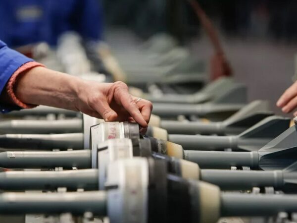 Новини світу - Росія вчетверо збільшила військові витрати з 2021-го - розвідка