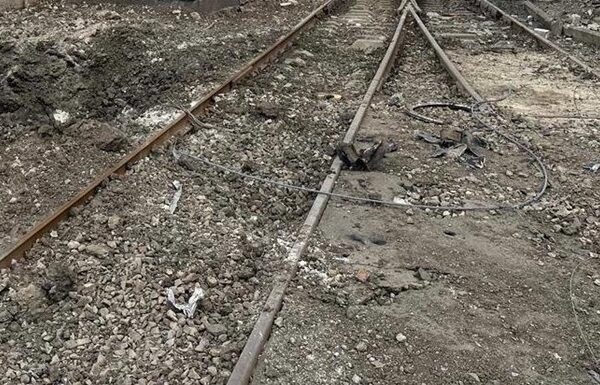 Новини України - Росіяни обстріляли залізницю у Ковелі: пошкоджено локомотив та вагон
