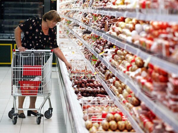 Новини світу - Росіяни виходять на одиночні пікети через зростання цін - ЗМІ