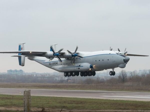 Новини світу - Розвалився в повітрі. Падіння літака в Росії