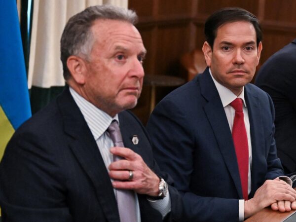 Новини світу - Рубіо та Віткофф конкурують за роль в "мирному плані" щодо України - ЗМІ