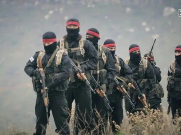 Новини світу - Сирійці вручили російській делегації символ, з яким вбивали військових РФ