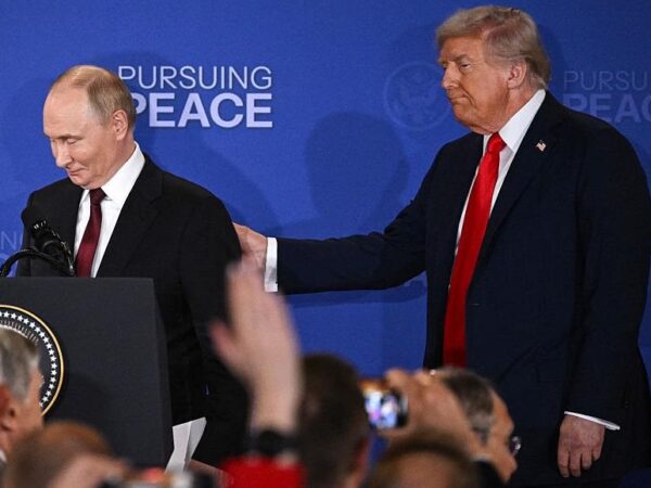 Новини світу - Трамп і Путін обговорили 20 пунктів мирного плану