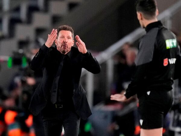 Новини спорту - Тренер Атлетіко оновив антирекорд виступів на Камп Ноу