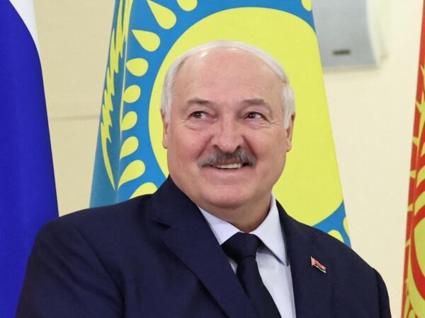 Новини світу - У Білорусі заявили про помилування 20 політв'язнів