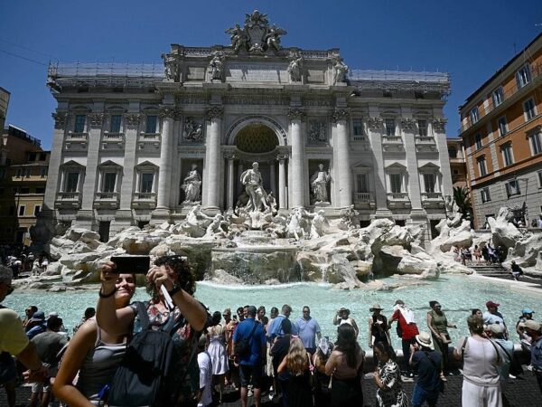 Новини світу - У Римі зроблять платним доступ до знаменитого фонтану