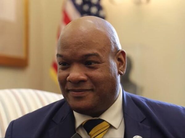 Новини політики - У США зробили заяву про вплив корупційних скандалів на допомогу Україні