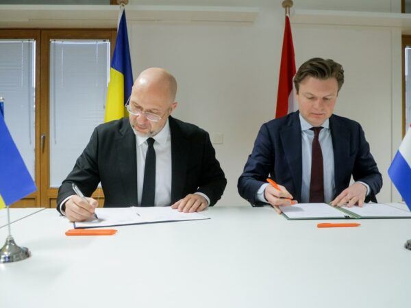 Новини світу - Україна та Нідерланди запустили виробництво дронів