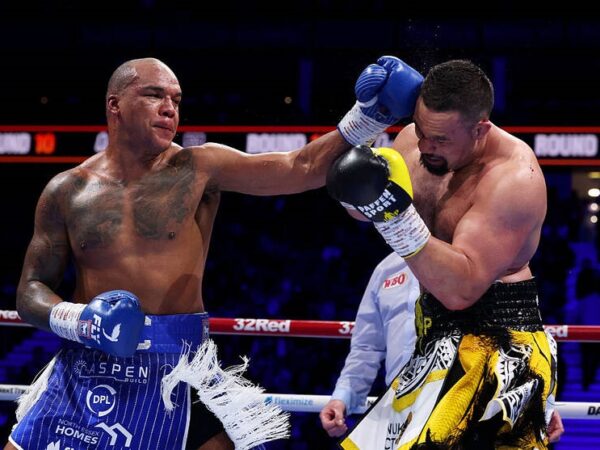 Новини спорту - Усик прокоментував успіх Вордлі у поєдинку проти Паркера