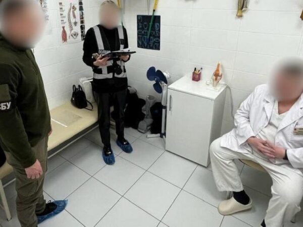 Новини Києва - В Києві лікар змусив військового заплатити ₴30 тисяч за безплатний фіксатор