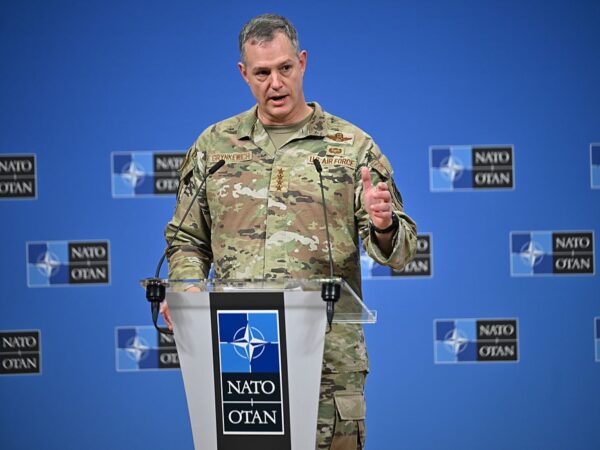 Новини світу - В НАТО закликали готуватися до зростання гібридних загроз