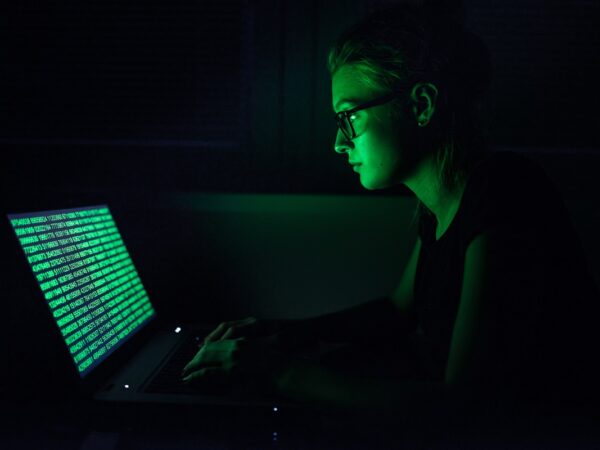 Новини світу - В США звинуватили українку в кібератаках на замовлення РФ