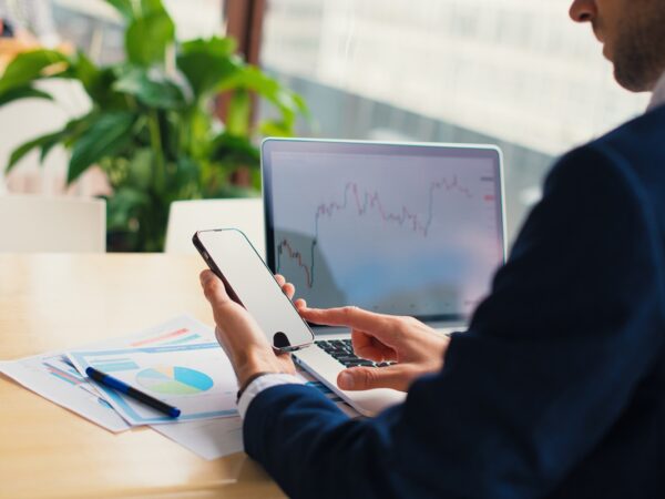 Новини бізнесу - В Україні за рік закрилось 11 тис. компаній: стали відомі "довгожителі"