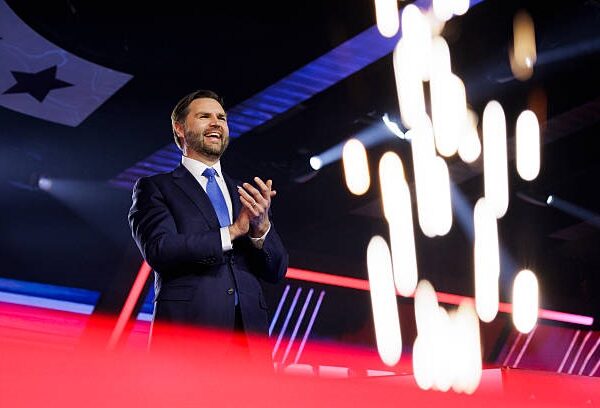 Новини світу - Венс різко висловився про допомогу Україні від США