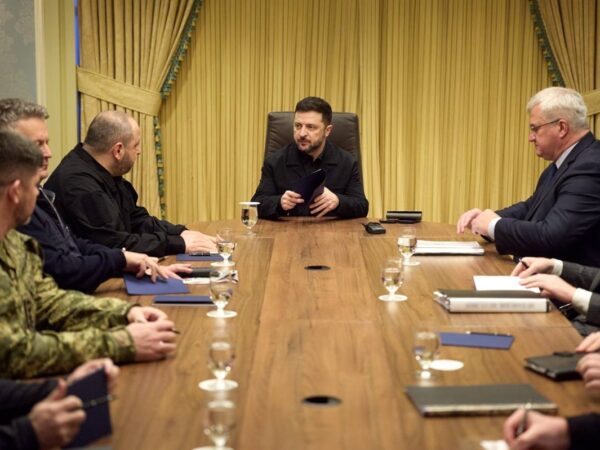 Новини України - Зеленський заслухав доповідь про переговори у США