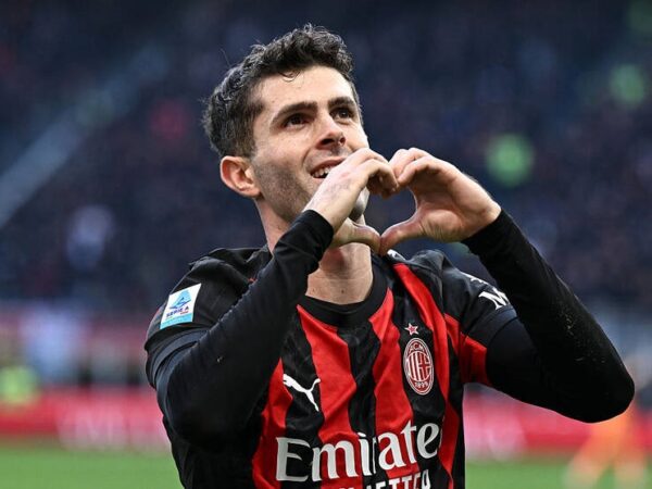 Новини спорту - Зірка Мілана зробив заяву щодо роману з актрисою зі США