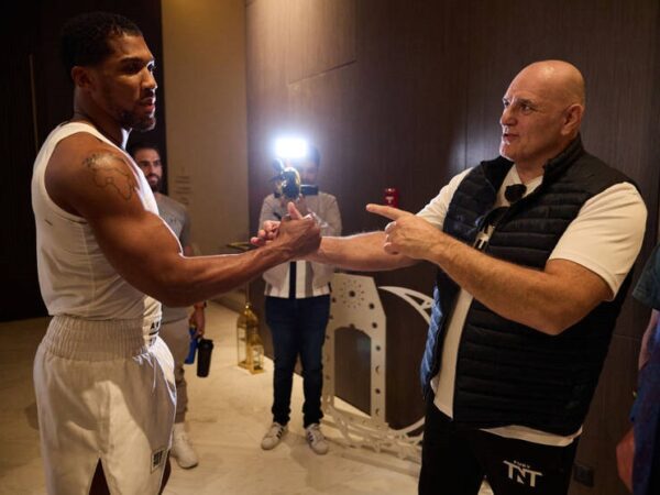 Новини спорту - Батько Ф&rsquo;юрі відводить особливе місце скорботі у трагедії, яку бачив Джошуа