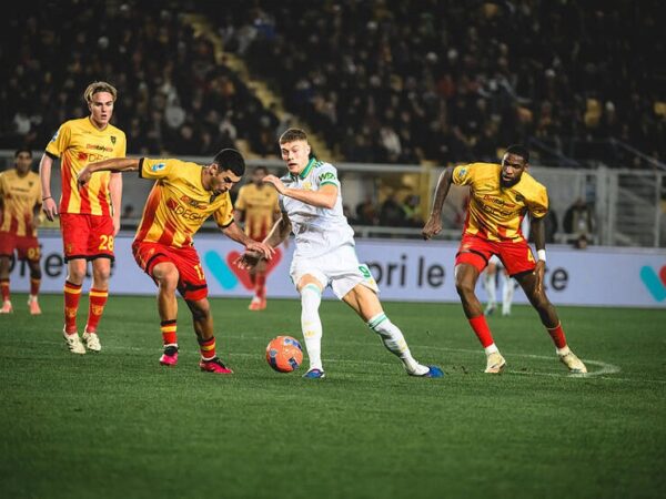 Новини спорту - Гол і травма: Довбик отримав оцінки за матч проти Лечче