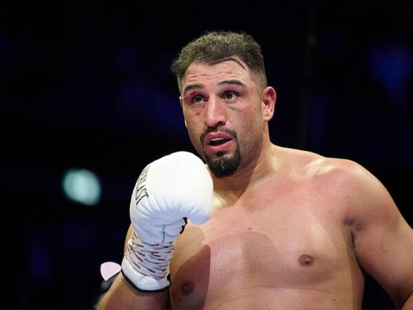 Новини спорту - Кабаєл виступає проти протистояння з Ф’юрі, але готовий дати бій Усику