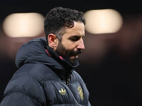 Новини спорту - Манчестер Юнайтед звільнив головного тренера