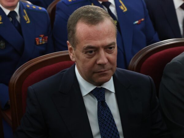 Новини світу - Медведєв пригрозив Фінляндії через "огидну русофобію"