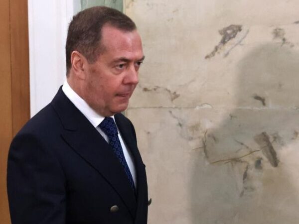 Новини світу - Медведєв пригрозив Європі відео з Орєшніком