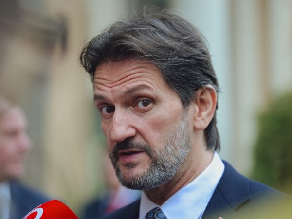 Новини світу - Міністр оборони Словаччини: Україна ніколи не буде в НАТО