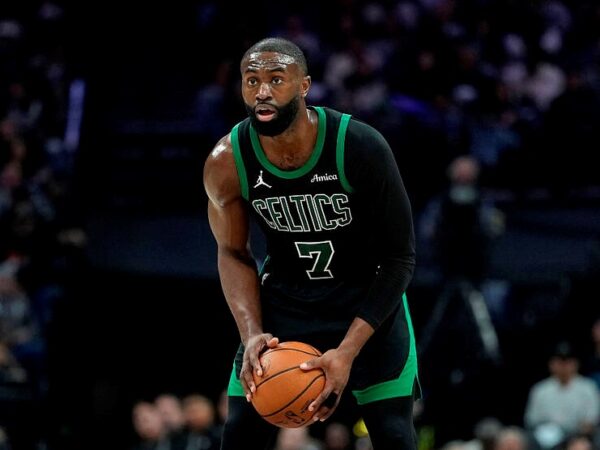 Новини спорту - НБА: Браун оформив 50 очок у матчі з Кліпперс