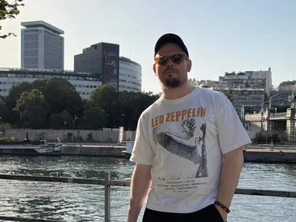 Новини світу - Під Парижем виявили мертвим російського журналіста - ЗМІ