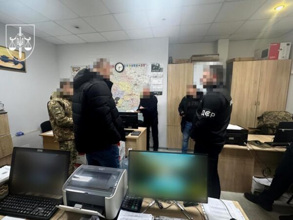 Новини України - Посадовця ДПСУ затримали на хабарі