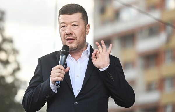 Новини світу - Посол відповів на заяву чеського політика про "злодіїв хунти Зеленського"