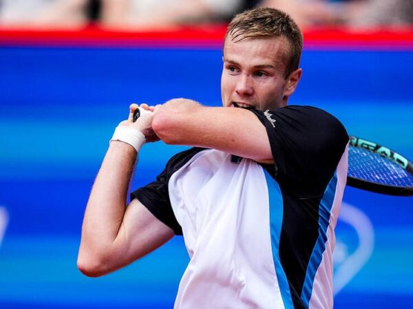 Новини спорту - Проблеми з ногою зупинили Сачка в поєдинку Australian Open