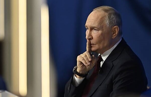 Новини світу - Путін торік засекретив майже половину своїх указів