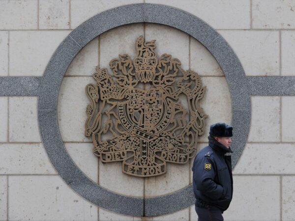 Новини світу - Росія вислала британського дипломата, звинувативши у шпигунстві