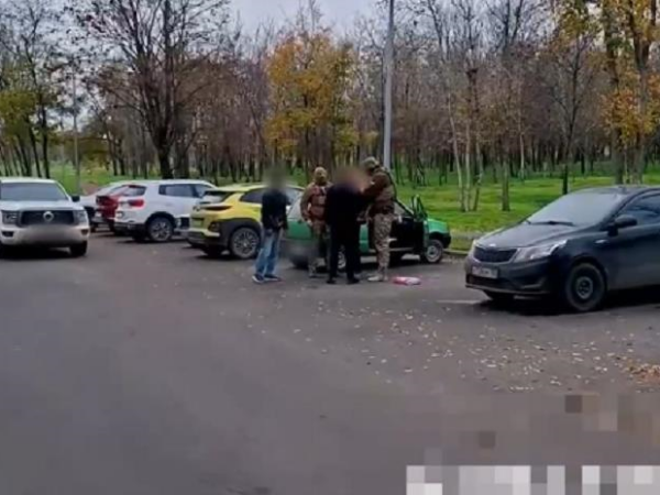 Новини України - Росіяни звинуватили 17-річного жителя Маріуполя у "держзраді"